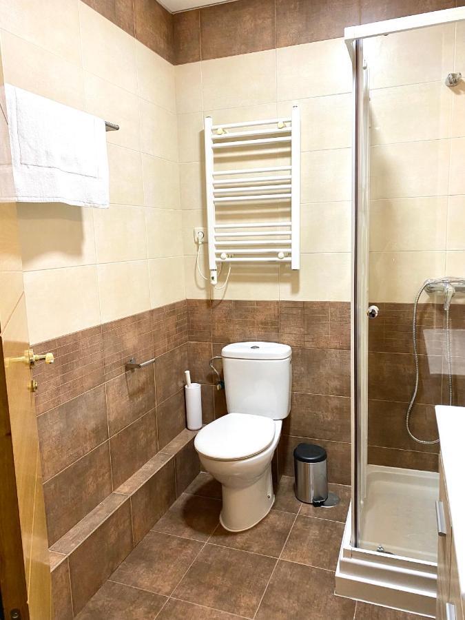 Apartamentos Fuencarral II Madrid Ngoại thất bức ảnh