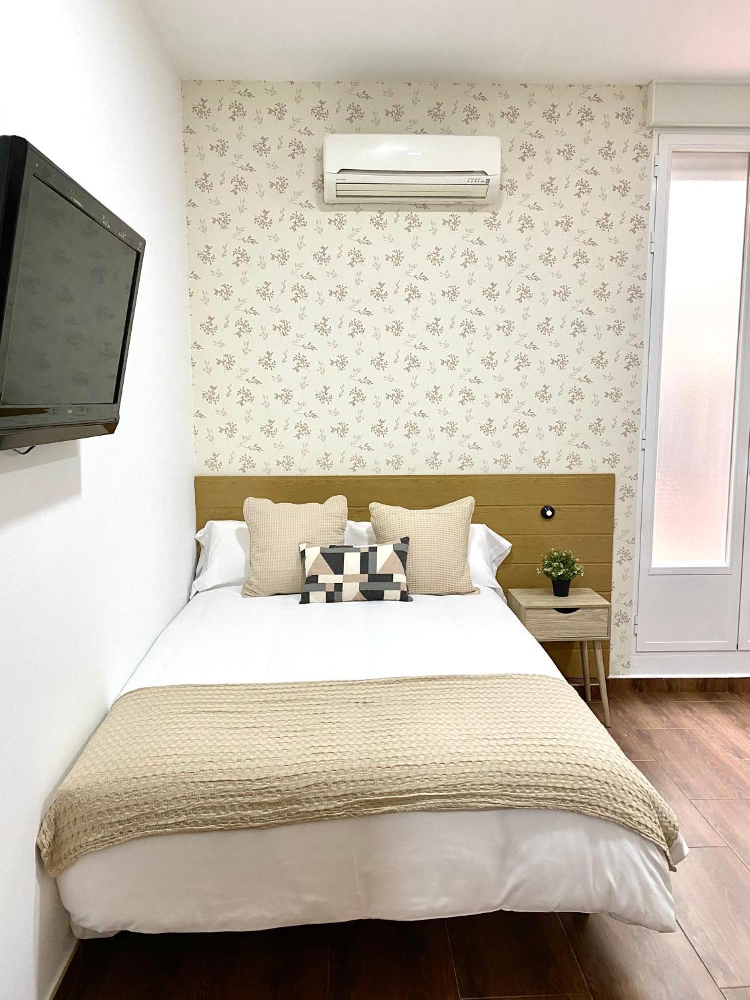 Apartamentos Fuencarral II Madrid Phòng bức ảnh